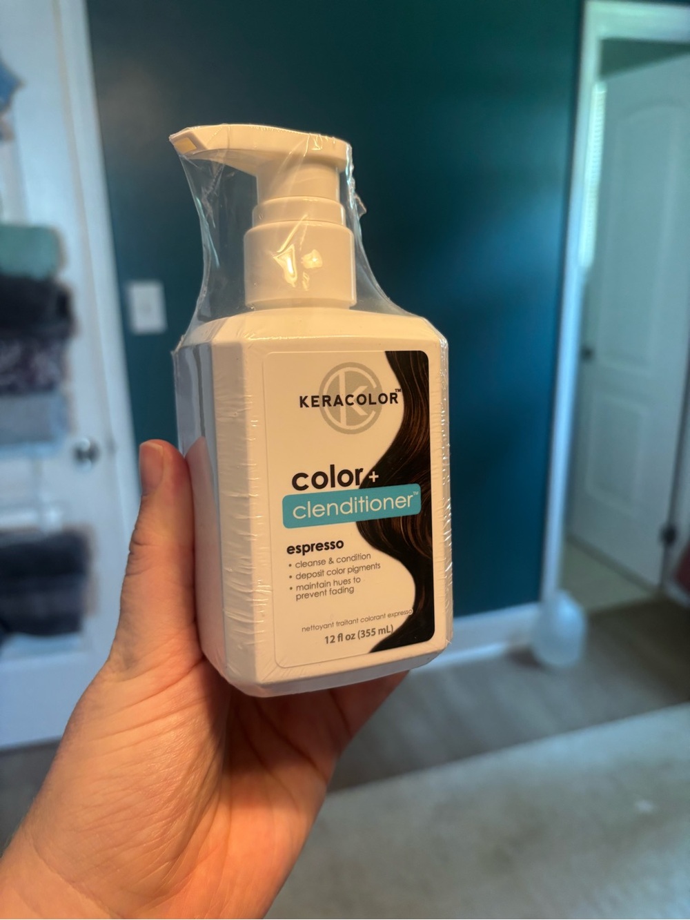 Keracolor dark brown conditioner and Matrix brass remover dark brown BNWT